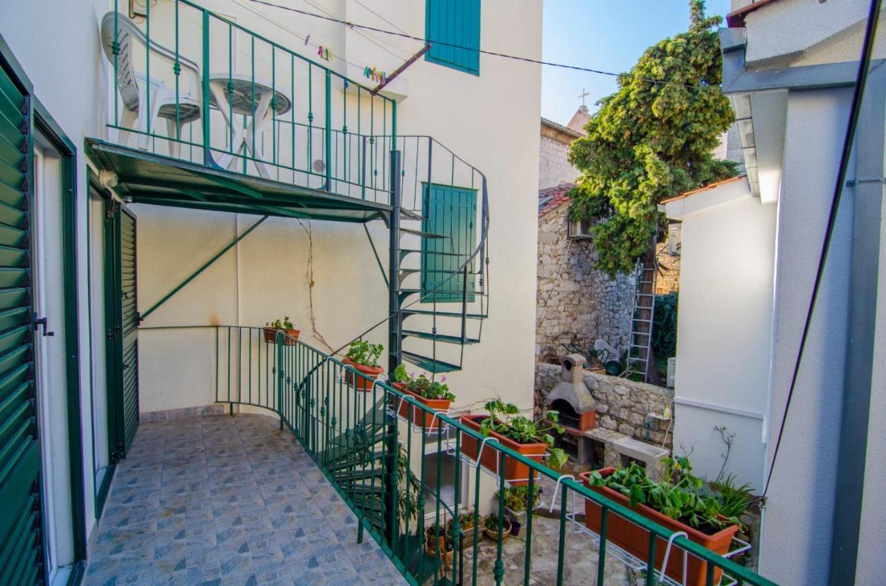 Villa Angie Old Town With Jacuzzi Split Exterior foto