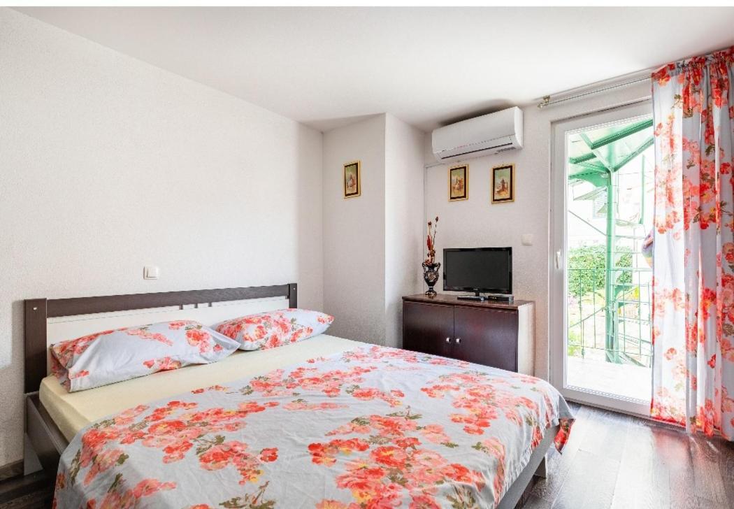 Villa Angie Old Town With Jacuzzi Split Exterior foto
